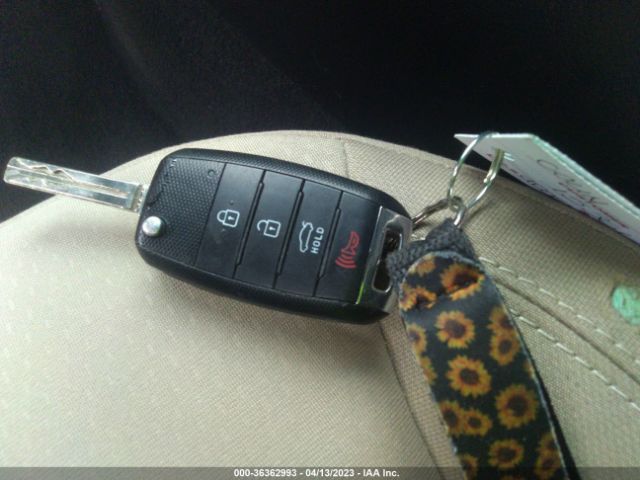 5XXGM4A79FG442207 KIA Optima Lx