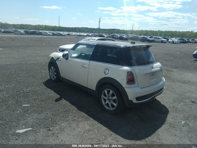 2009 MINI COOPER HARDTOP WMWMF73509TW82922 Photo 2