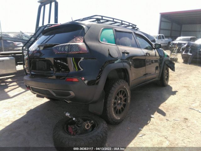 1C4PJMBX8KD391570 Jeep Cherokee Trailhawk