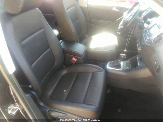 WVGAV7AX2GW573902 Volkswagen TIGUAN S