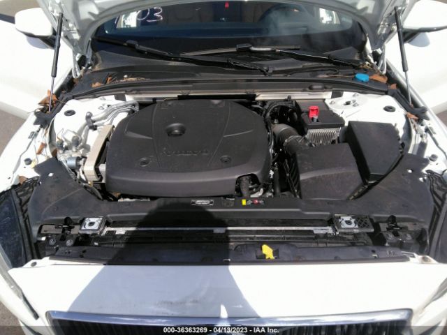 YV1102EK8L2370657 Volvo V60 Momentum