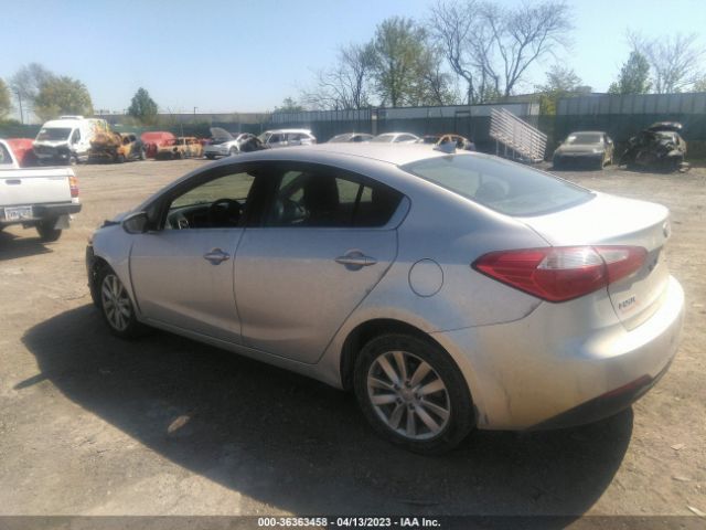 KNAFX4A88E5207227 KIA FORTE EX