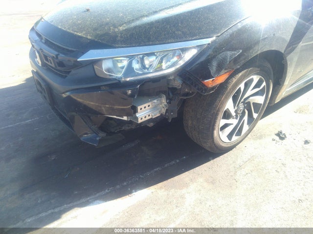 Honda Civic Sedan Ex 2018 19XFC2F70JE205828 Image 12