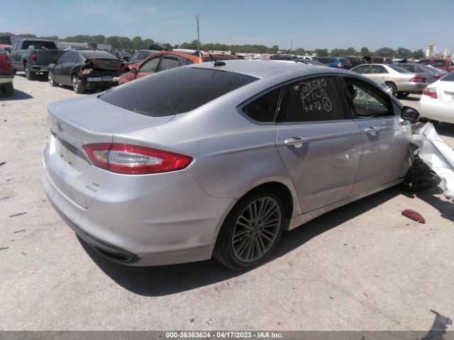 3FA6P0H94FR276110 Ford FUSION SE