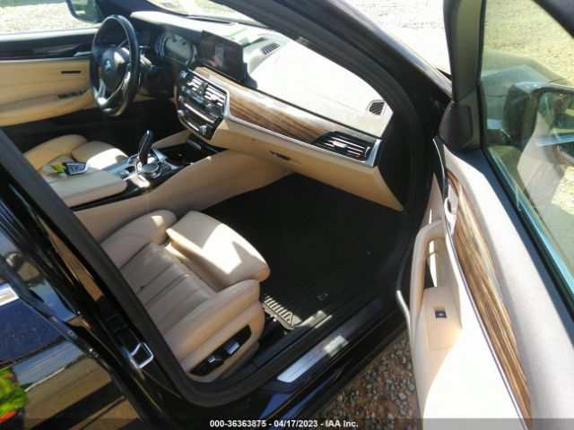 WBAJA7C58JWC76295 BMW 5 Series 530i Xdrive