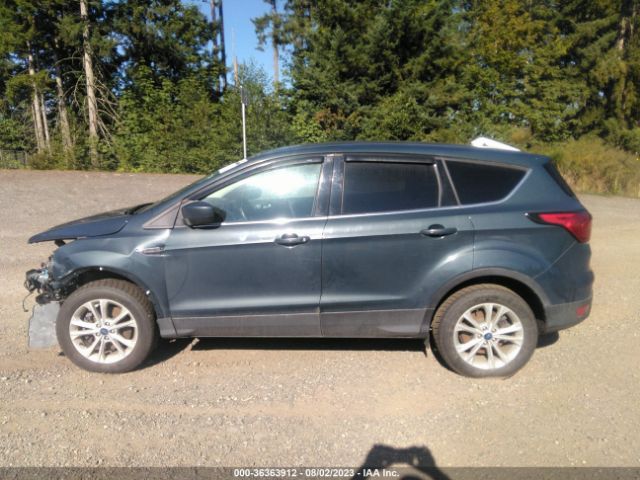 1FMCU9GD1KUB80045 Ford ESCAPE SE