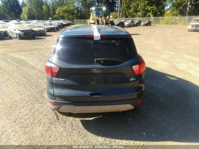 1FMCU9GD1KUB80045 Ford ESCAPE SE