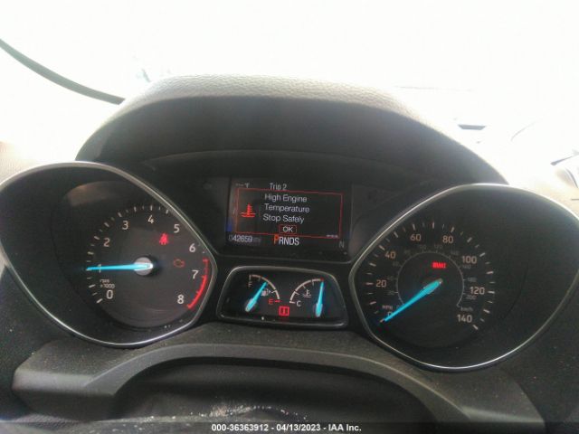 1FMCU9GD1KUB80045 Ford ESCAPE SE