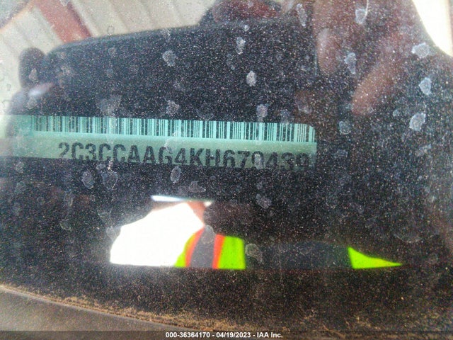 2C3CCAAG4KH679439 Chrysler 300 Touring