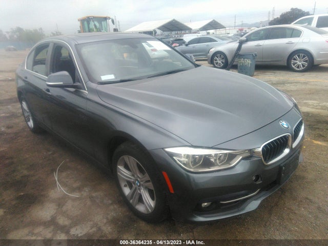 2018 WBA8B9G51JNU99024 main image