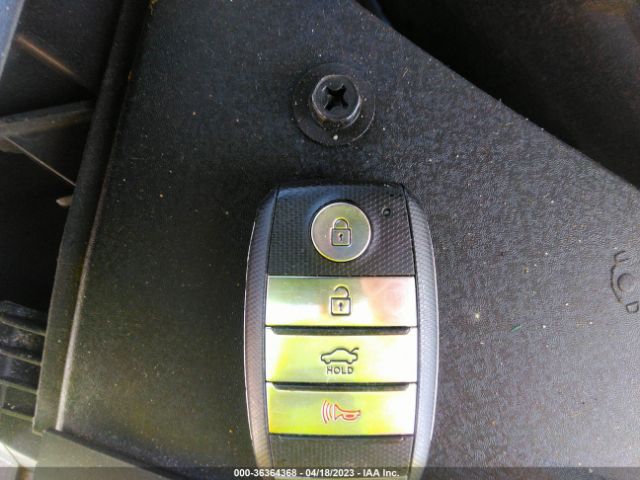 5XXGW4L21HG160495 KIA OPTIMA SX