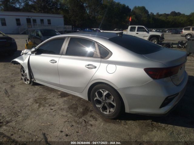 3KPF24AD7KE118666 KIA Forte Lxs