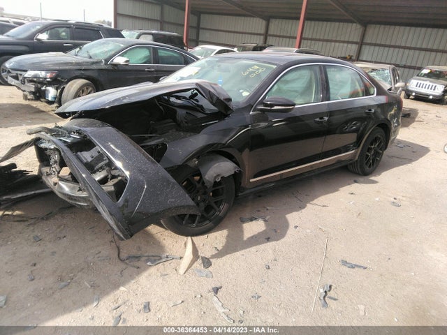 1VWBT7A3XHC039543 Volkswagen Passat 1.8t Se