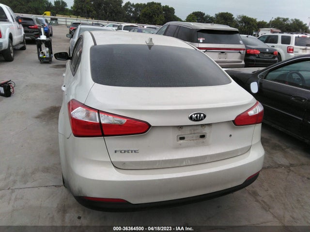KIA FORTE LX 2015 KNAFK4A60F5327568 Image 4