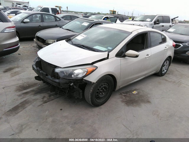 KIA FORTE LX 2015 KNAFK4A60F5327568 Image 2