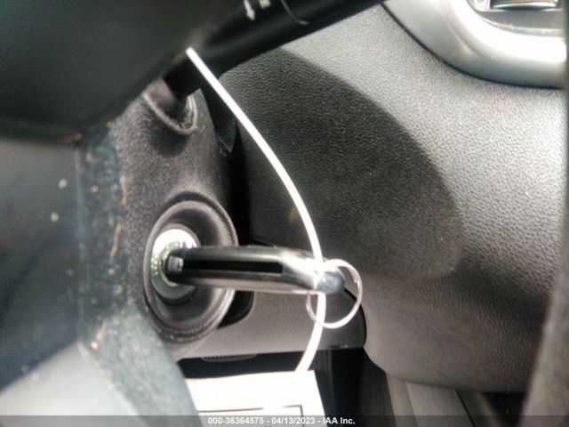 5XYPG4A33KG518207 KIA SORENTO LX
