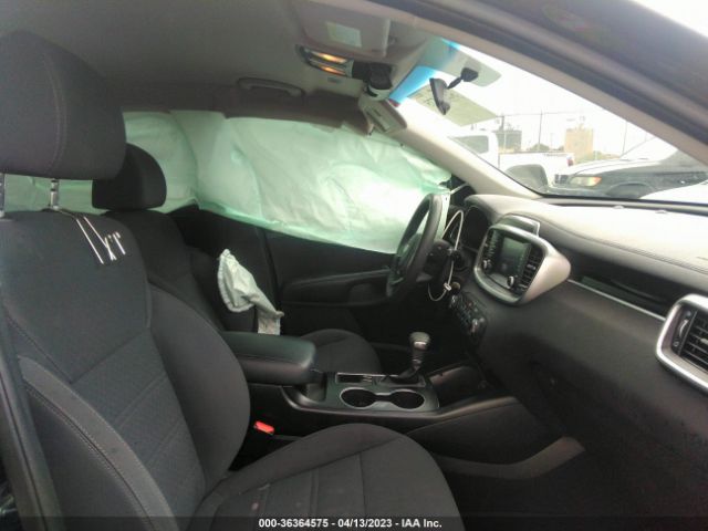 5XYPG4A33KG518207 KIA SORENTO LX