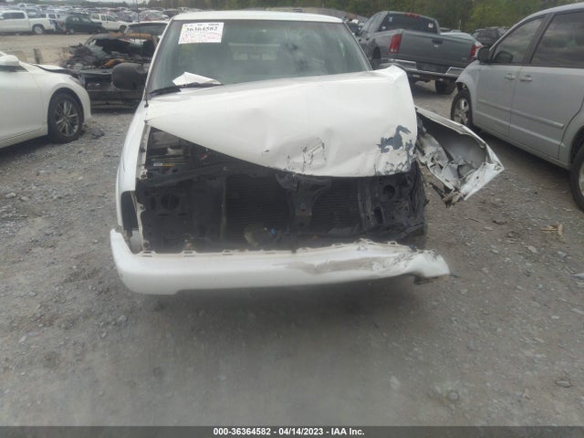 2003 CHEVROLET S-10 LS VIN: 1GCCS14X238132039
