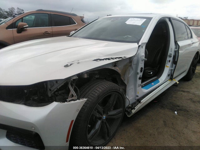 BMW 7 Series 740i 2016 WBA7E2C53GG547992 Image 7