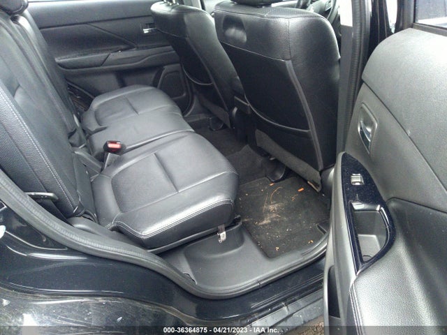 JA4AZ3A34JJ000884 Mitsubishi Outlander Sel