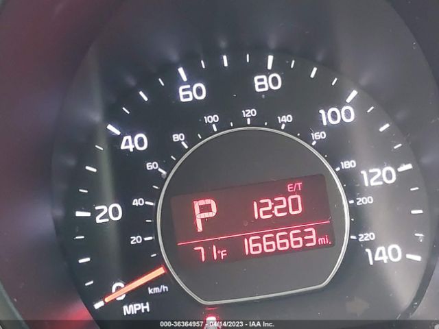 KNDJP3A52E7727392 KIA SOUL +