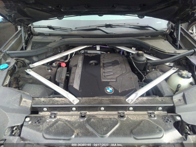 2021 BMW X7, VIN: 5UXCW2C04M9F32261