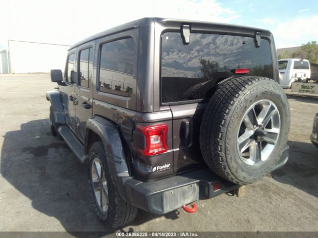 1C4HJXEGXJW278739 Jeep Wrangler Unlimited Sahara