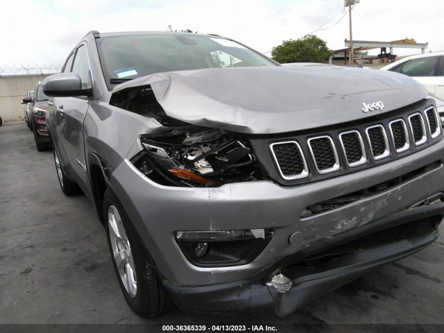 3C4NJCBB7KT844058 Jeep Compass Latitude