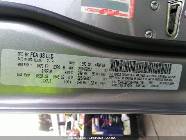 3C4NJCBB7KT844058 Jeep Compass Latitude