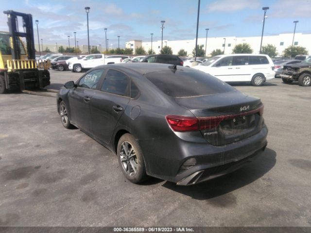3KPF24AD2PE585615 KIA Forte Lxs