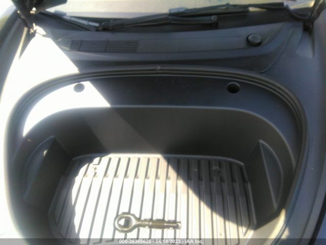 5YJ3E1EA2NF324484 Tesla MODEL 3