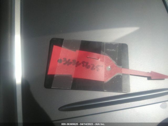 5YJ3E1EA2NF324484 Tesla MODEL 3