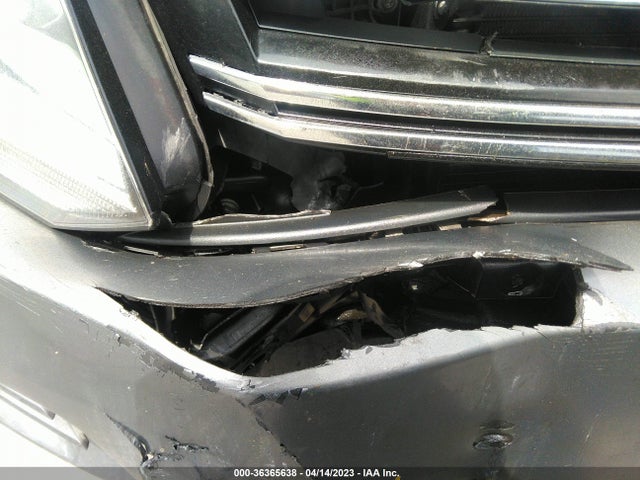 WVGAV7AX8FW550560 Volkswagen TIGUAN S