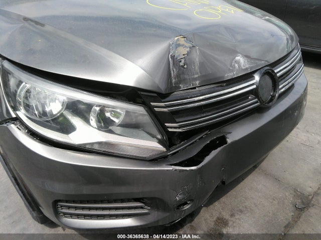 WVGAV7AX8FW550560 Volkswagen TIGUAN S