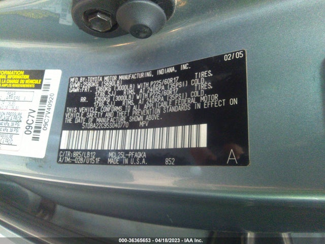 2005 TOYOTA SIENNA XLE VIN: 5TDBA22C95S040770