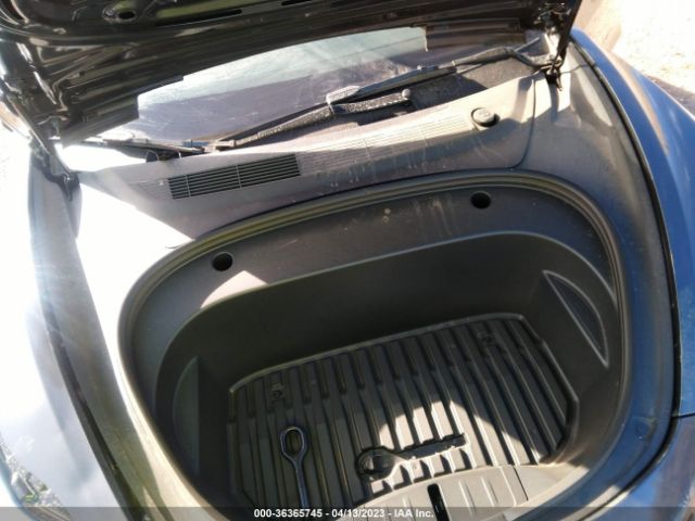 5YJ3E1EA0PF464133 Tesla MODEL 3