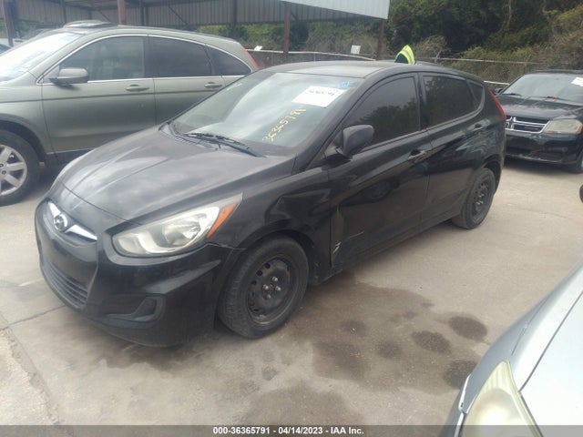 Hyundai ACCENT GS 2014 KMHCT5AEXEU156652 Image 2