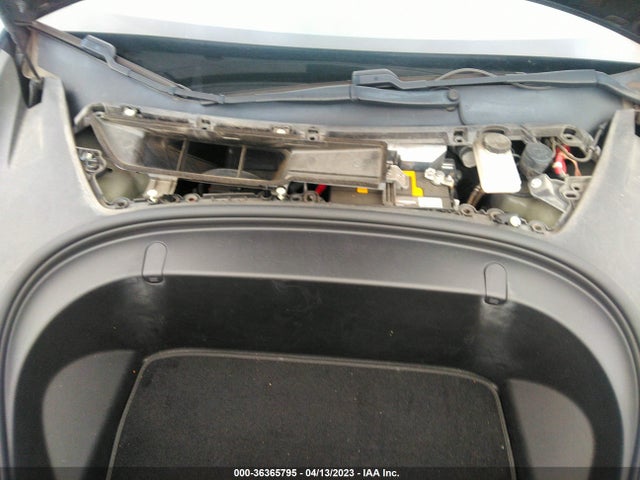 5YJ3E1EB9JF181326 Tesla Model 3 Long Range