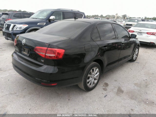3VWD17AJ3FM296570 Volkswagen Jetta Sedan 1.8t Se