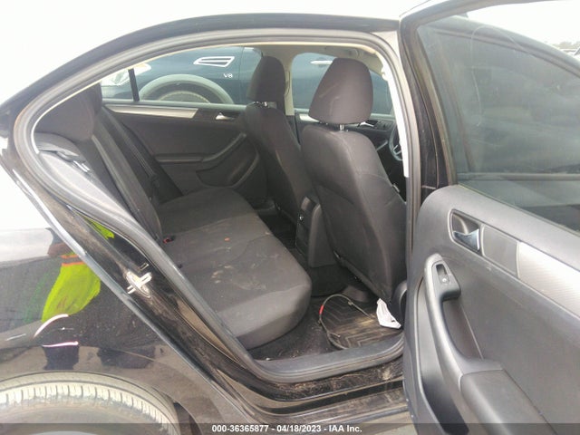 3VWD17AJ3FM296570 Volkswagen Jetta Sedan 1.8t Se