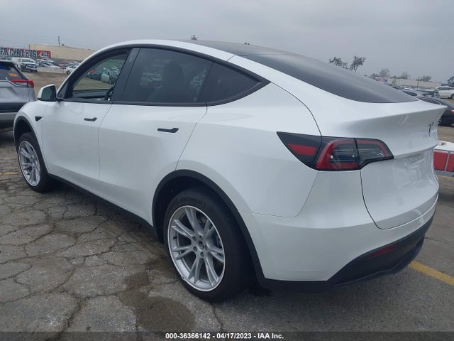 7SAYGDEE0PF619769 Tesla Model Y Long Range