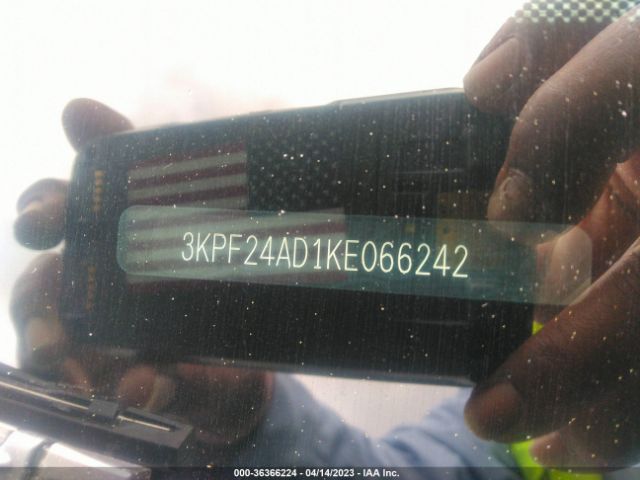 3KPF24AD1KE066242 KIA Forte Lxs