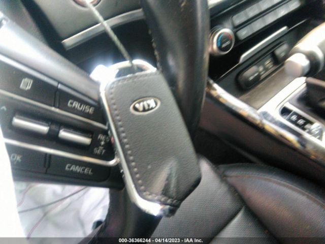 KNAE25LA0J6033660 KIA Stinger Premium