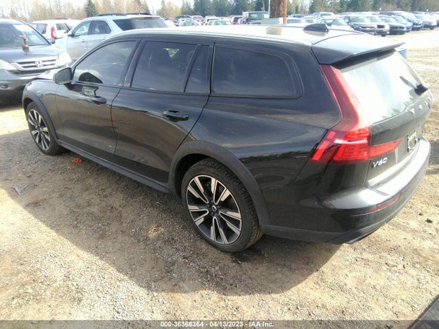2021 Volvo V60, VIN: YV4102WKXM1076010