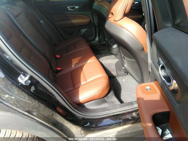 2021 Volvo V60, VIN: YV4102WKXM1076010