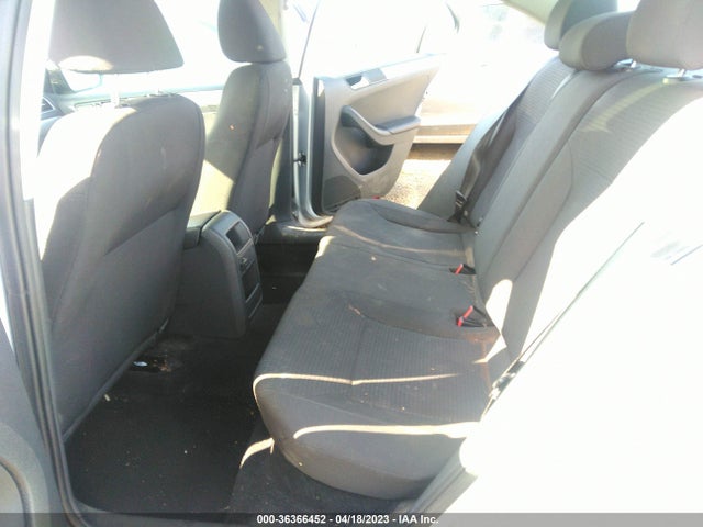 3VWD17AJ9FM409213 Volkswagen Jetta Sedan 1.8t Se