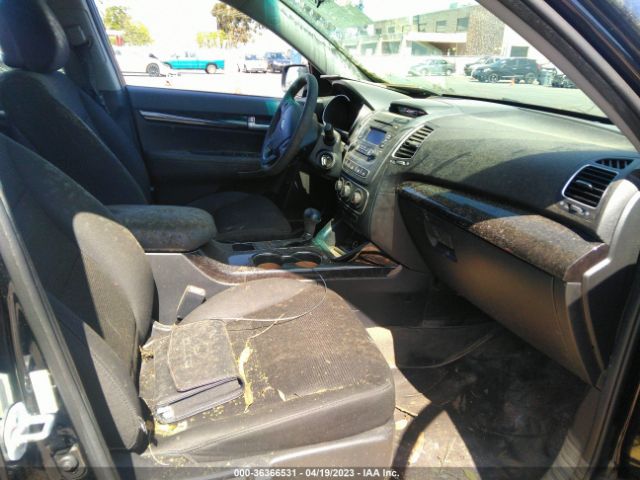 5XYKTDA74FG600669 KIA SORENTO LX