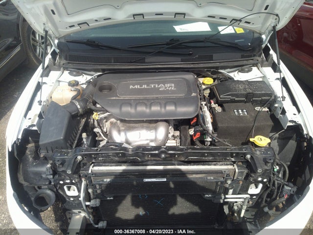 Chrysler 200 Limited 2015 1C3CCCAB6FN640669 Image 10