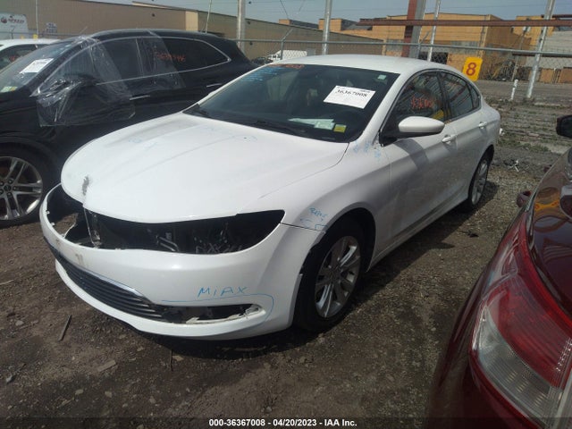 Chrysler 200 Limited 2015 1C3CCCAB6FN640669 Image 2
