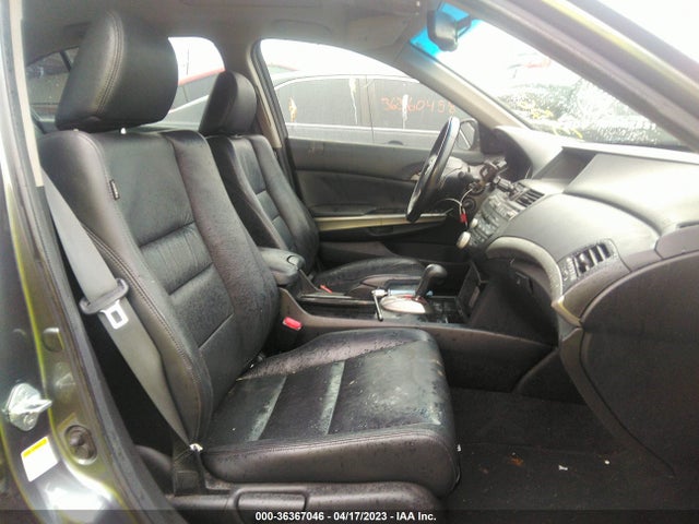 2010 HONDA ACCORD SDN EX-L VIN: 1HGCP2F83AA051748